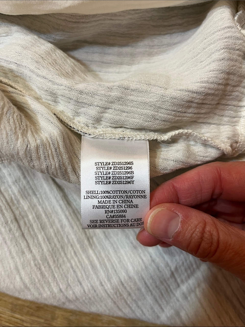 Z Supply Cream Striped Maxi Dress Medium M Tiered Smocked Cotton Sleeveless EUC - Picture 13 of 14